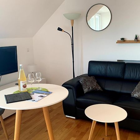 Ferienwohnungen Der Loewen Hagnau Room photo